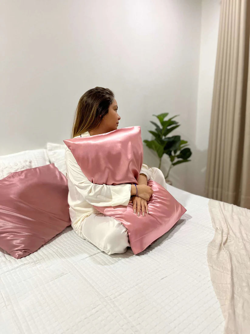 FUNDA DE ALMOHADA EN SATIN